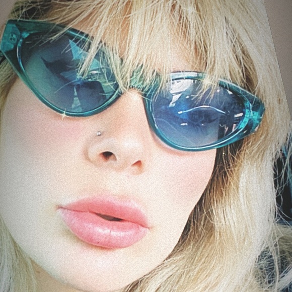 Meet your Posher, Raquel - Picture 9 of 13